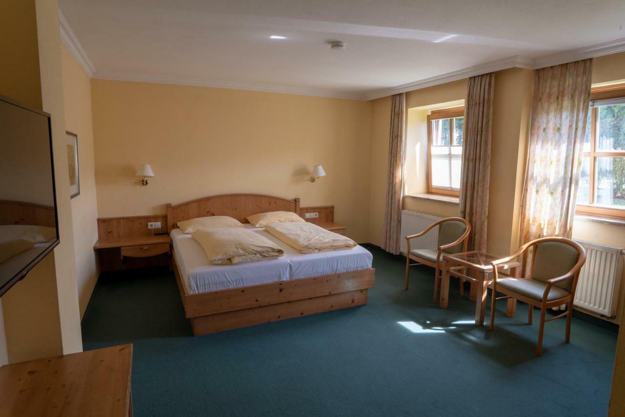 Brueckenwirt Hotel Hallein Bagian luar foto